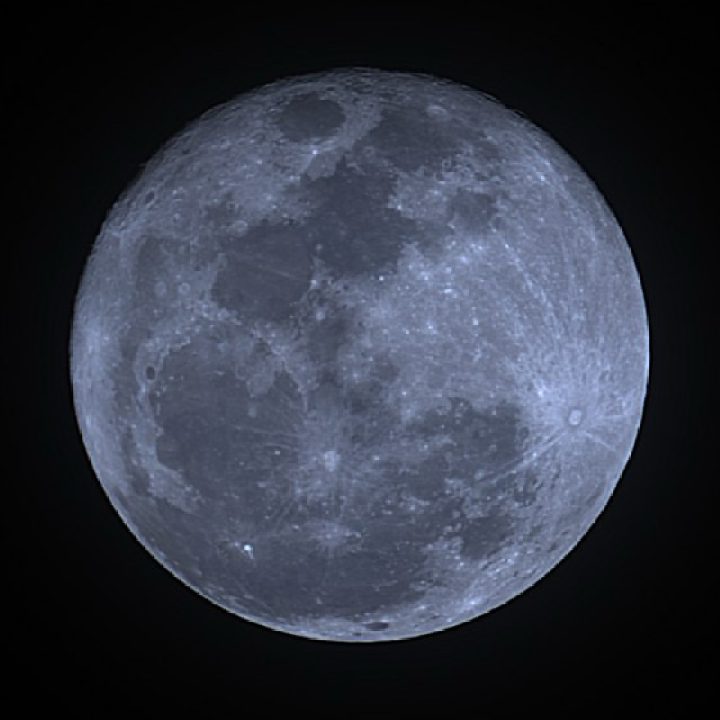 A full Moon in grey, straight from the telescope